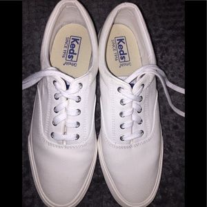 lace up keds